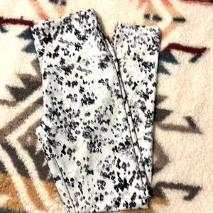 Womens leggings. Size M